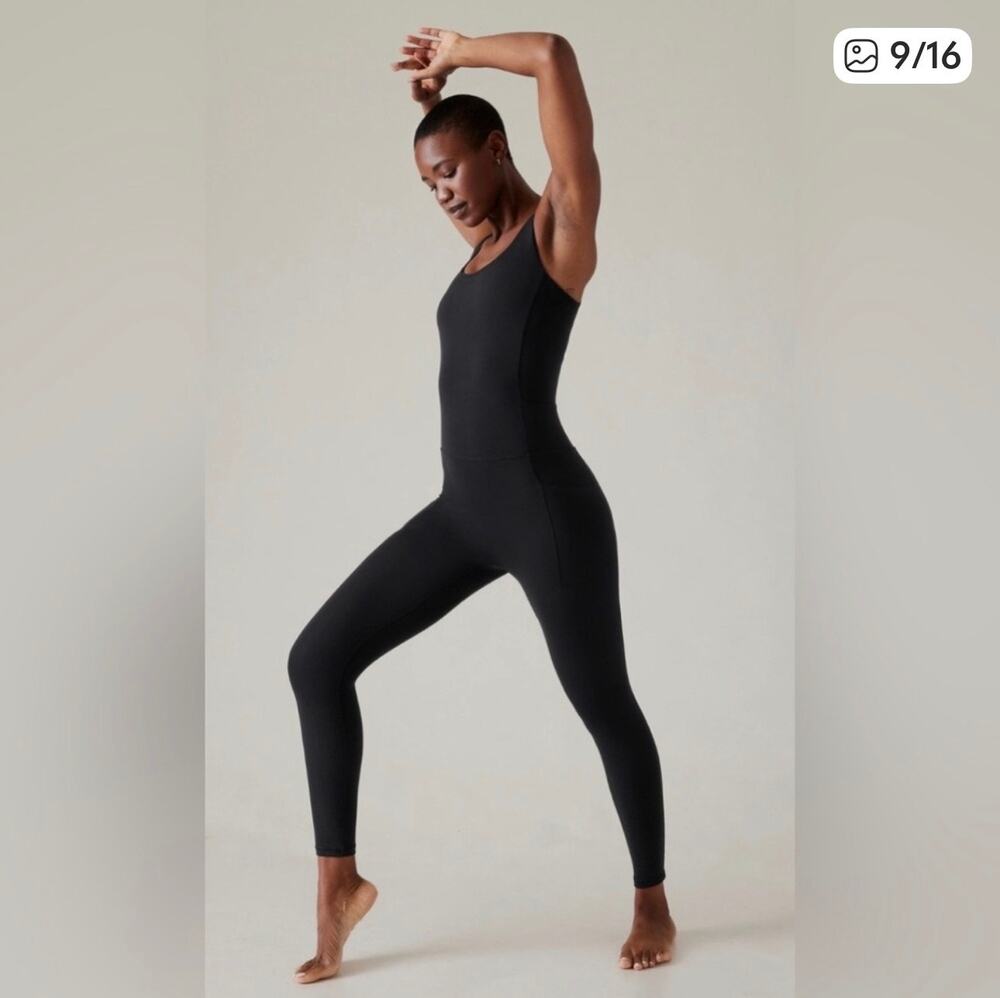 NWT Athleta Salutation Stash 7/8 Bodysuit Black XS Powervita Yoga Activewear